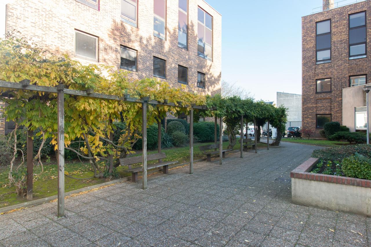 Bureau Saint-Denis 885m² Location bureau Saint-Denis Seine-Saint-Denis OLBUR2107107 2